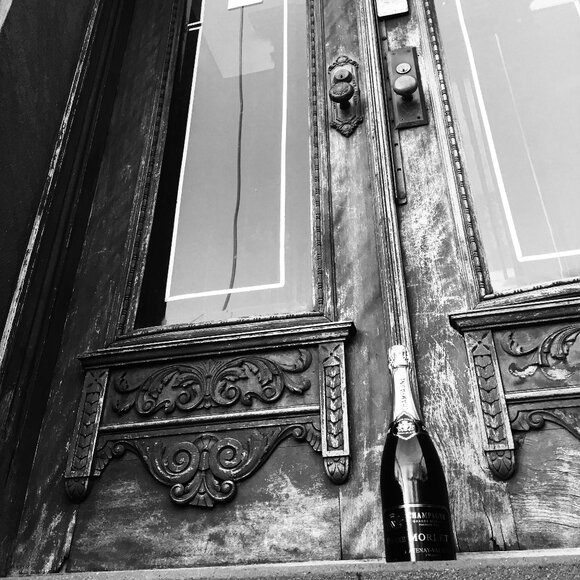 Meet your Posher, Lauren - Picture 1 of 1